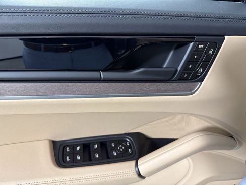 New 2026 Porsche Cayenne Coupe AWD/4WD image 34