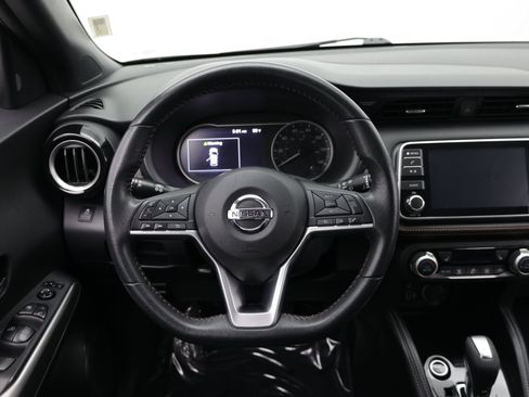 Used 2019 Nissan Kicks SR w/ SR Premium Package FWD image 33
