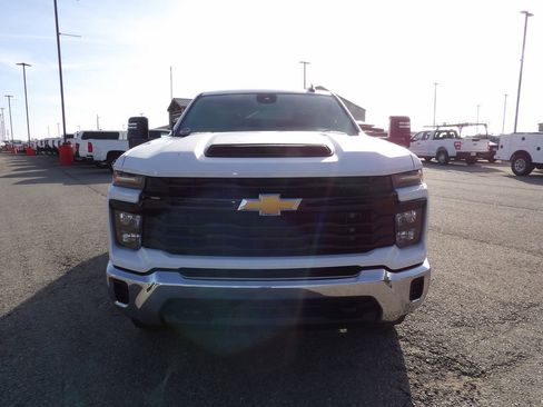 Used 2024 Chevrolet Silverado 2500 W/T w/ WT Convenience Package image 12
