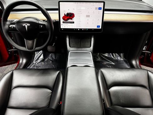 Used 2024 Tesla Model Y Long Range AWD/4WD image 38