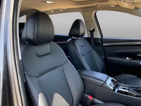 Certified 2024 Hyundai Tucson SEL w/ Convenience Package FWD image 9