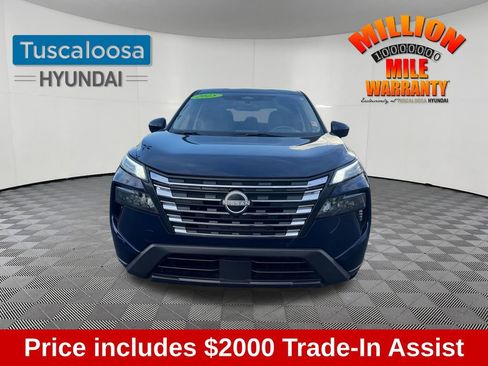 Used 2025 Nissan Rogue SV image 9