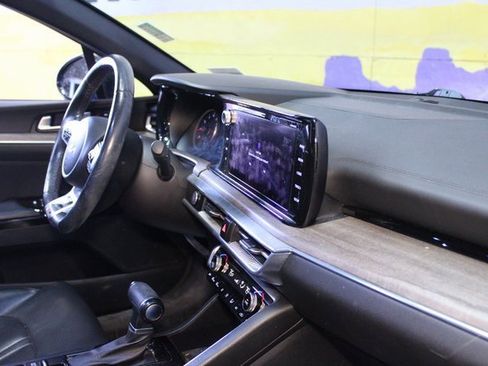 Used 2022 Kia K5 GT-Line image 10