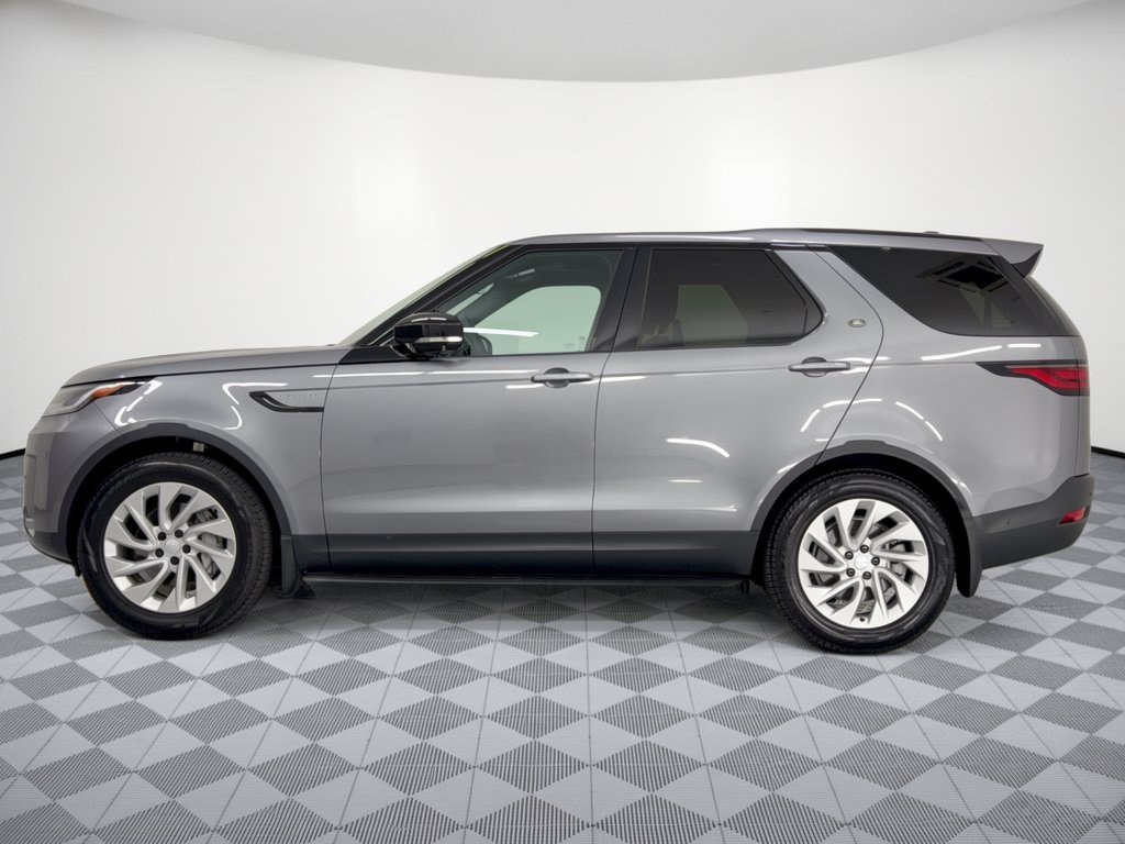 Certified 2026 Land Rover Discovery S AWD/4WD image 2