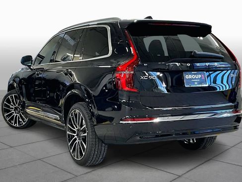 New 2026 Volvo XC90 B6 Plus w/ Protection Package Premier AWD/4WD image 3