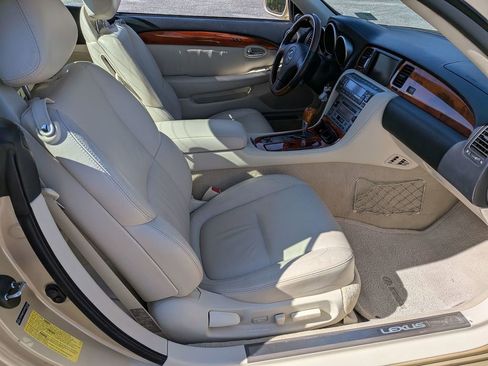 Used 2006 Lexus SC 430 Convertible w/ Preferred Accessory Pkg image 30