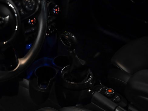 Used 2015 MINI Cooper 2-Door Hardtop image 20