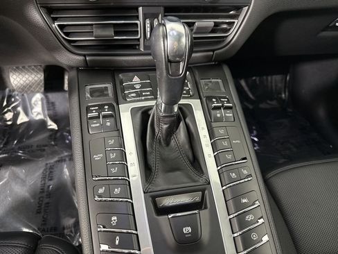 Certified 2020 Porsche Macan GTS AWD/4WD image 33