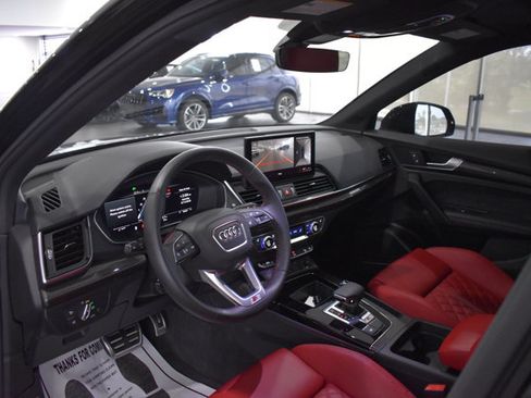 Used 2023 Audi SQ5 Premium Plus w/ Premium Plus Package AWD/4WD image 12