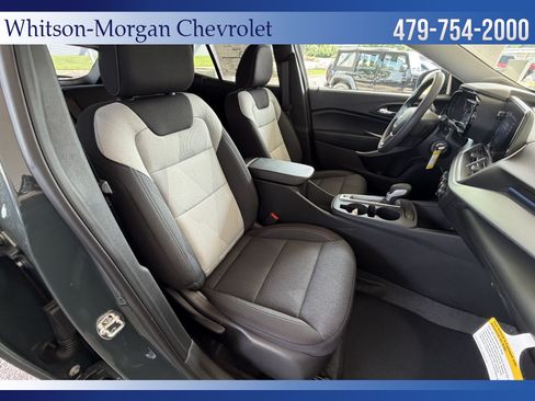 New 2026 Chevrolet Trax LS w/ LS Convenience Package FWD image 28