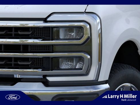 New 2025 Ford F350 King Ranch w/ Chrome Package image 18