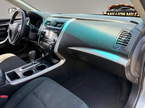 Used 2015 Nissan Altima 2.5 S w/ Special Edition Package FWD image 19