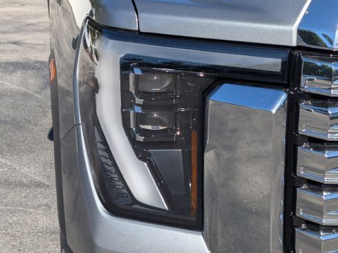 New 2026 GMC Sierra 2500 Denali image 10