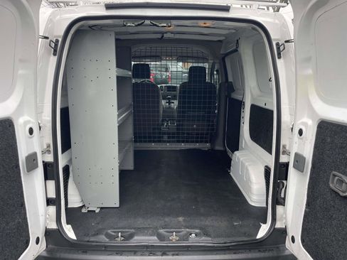 Used 2021 Nissan NV200 S image 18