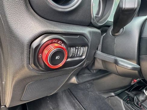 Used 2020 Jeep Wrangler Unlimited Rubicon w/ Quick Order Package 28Y Recon AWD/4WD image 14