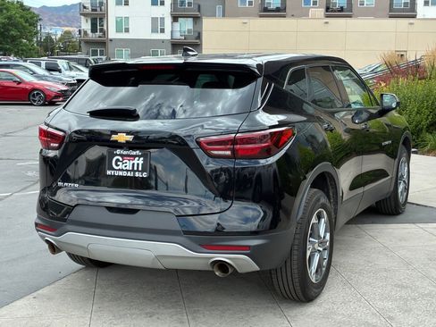 Used 2023 Chevrolet Blazer LT FWD image 3