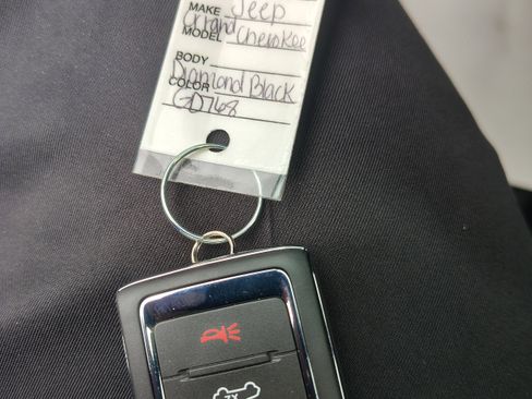 New 2026 Jeep Grand Cherokee Altitude image 42