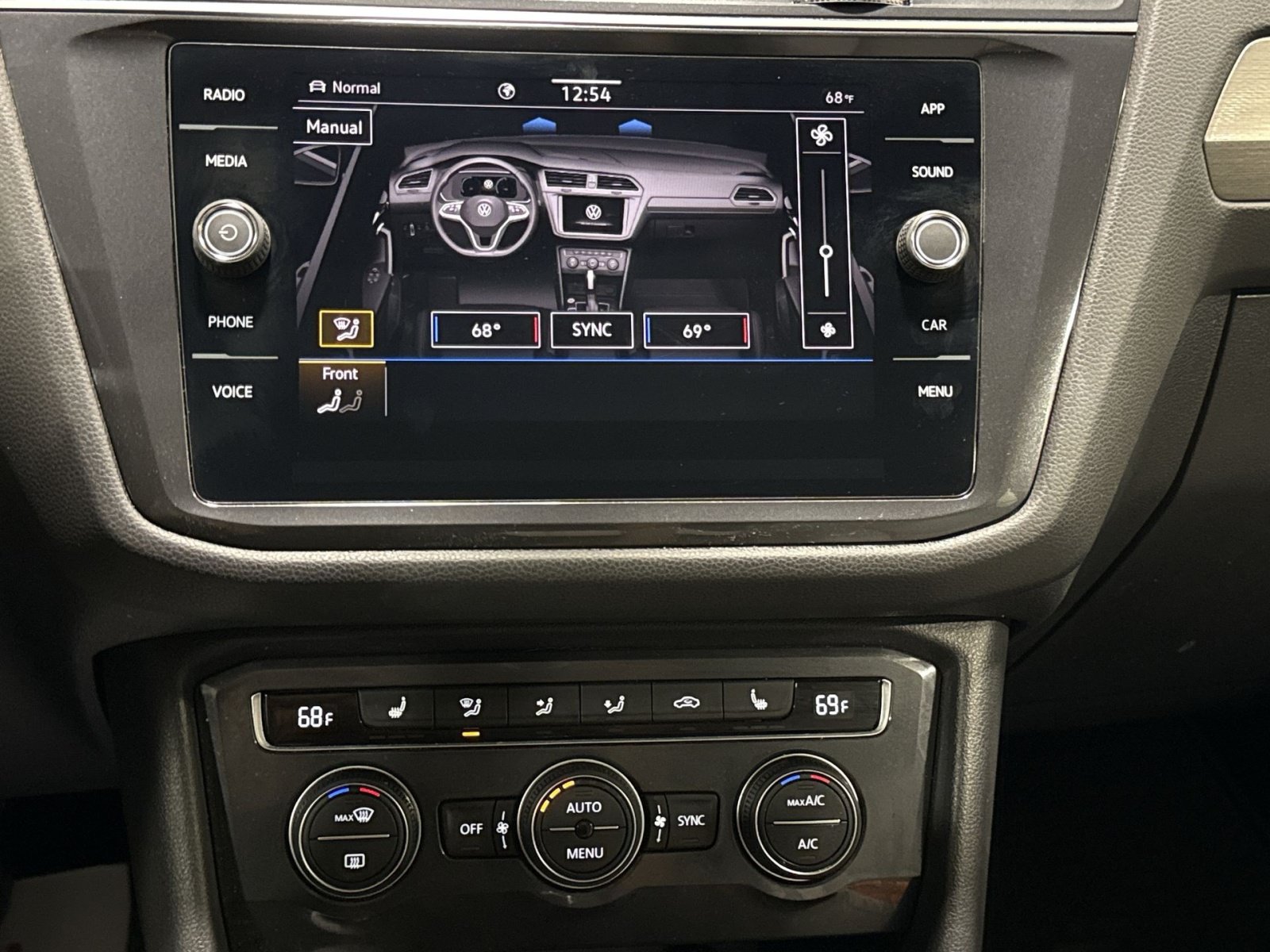 Used 2021 Volkswagen Tiguan SE AWD/4WD image 20