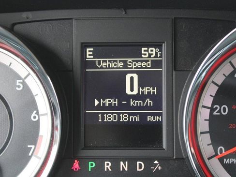 Used 2015 Dodge Grand Caravan R/T w/ Driver Convenience Group image 18