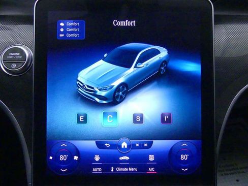 Used 2022 Mercedes-Benz C 300 Sedan image 15