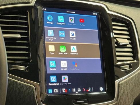 Certified 2025 Volvo XC90 B6 Plus image 28