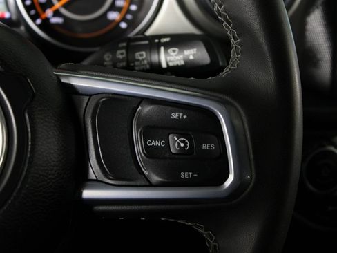 Used 2023 Jeep Wrangler Sahara image 22