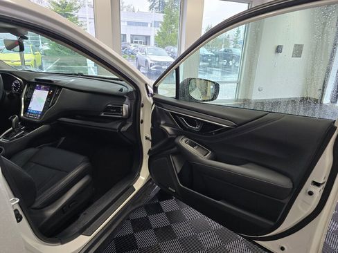 Used 2022 Subaru Outback Limited image 42