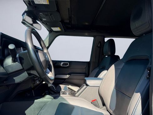 Used 2022 Ford Bronco Outer Banks AWD/4WD image 16