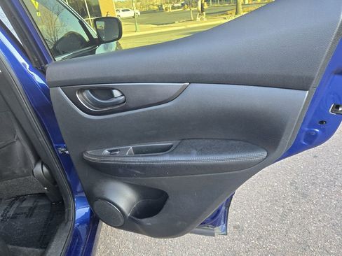 Used 2020 Nissan Rogue Sport S image 21