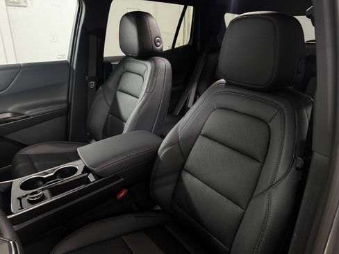 New 2026 Chevrolet Equinox LT w/ Convenience Package II image 18