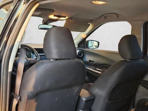 Used 2023 Nissan Kicks S image 19