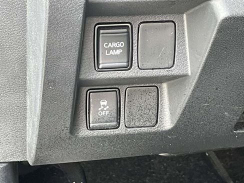 Used 2022 Nissan Frontier Pro-X image 17