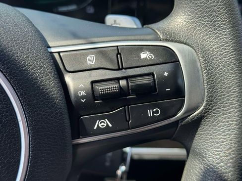Used 2023 Kia Sportage LX AWD/4WD image 19
