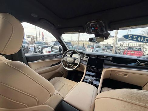 Used 2022 Jeep Grand Cherokee Limited 4xe w/ Luxury Tech Group II image 45