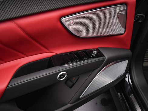 New 2025 Maserati Grecale Trofeo image 44