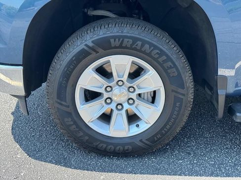 Used 2024 Chevrolet Silverado 1500 LT w/ Safety Package AWD/4WD image 9