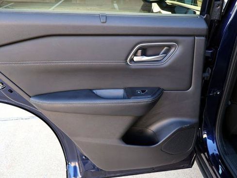 Certified 2026 Nissan Rogue Platinum w/ Platinum Premium Package AWD/4WD image 13