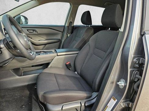 Used 2024 Nissan Rogue S FWD image 14