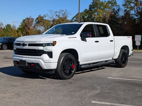 Used 2022 Chevrolet Silverado 1500 RST w/ Redline Edition image 5