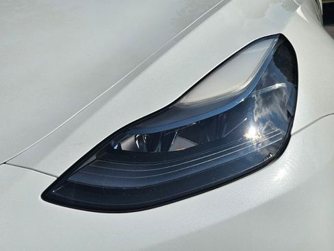 Used 2023 Tesla Model Y AWD image 27