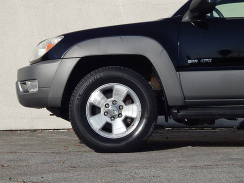 Used 2003 Toyota 4Runner SR5 image 10