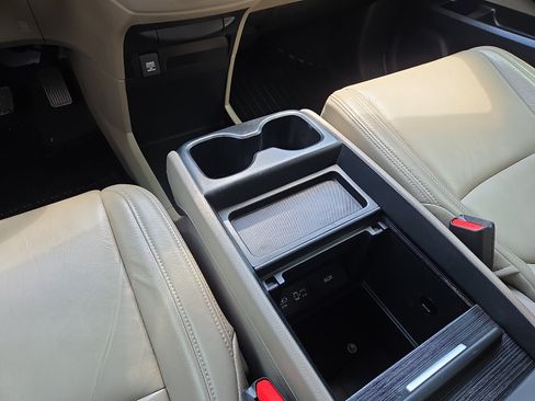 Used 2020 Honda Odyssey EX image 25