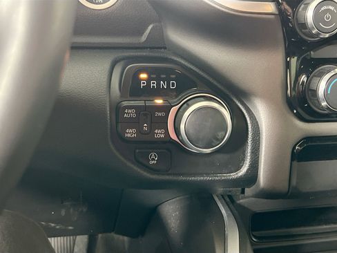 Used 2022 RAM 1500 Big Horn AWD/4WD image 17