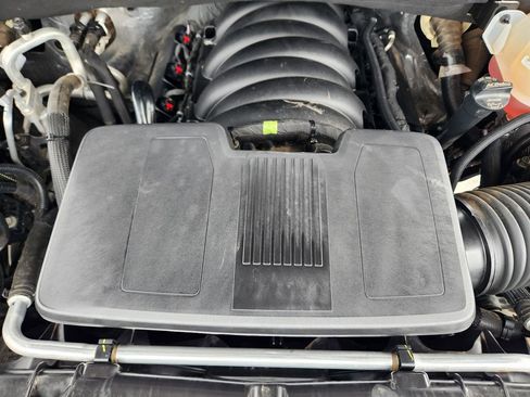 Certified 2025 Chevrolet Silverado 1500 LT AWD/4WD image 30