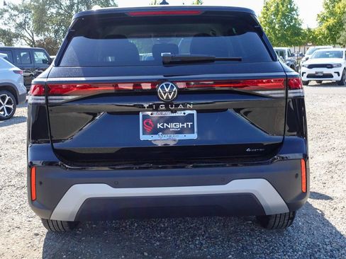 New 2025 Volkswagen Tiguan S image 8
