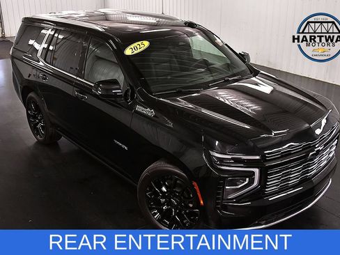 Used 2025 Chevrolet Tahoe High Country AWD/4WD image 12