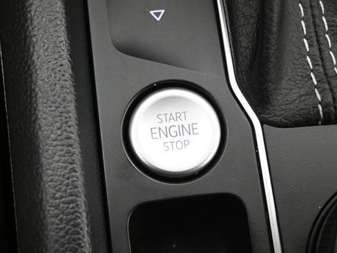 Used 2023 Volkswagen Atlas SEL AWD/4WD image 19