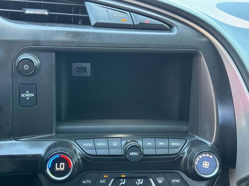 Used 2017 Chevrolet Corvette Stingray Coupe w/ 1LT RWD image 20