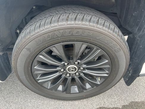 Used 2023 Lexus GX 460 Luxury w/ Sport Design Package image 16