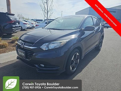 Used 2018 Honda HR-V EX image 3